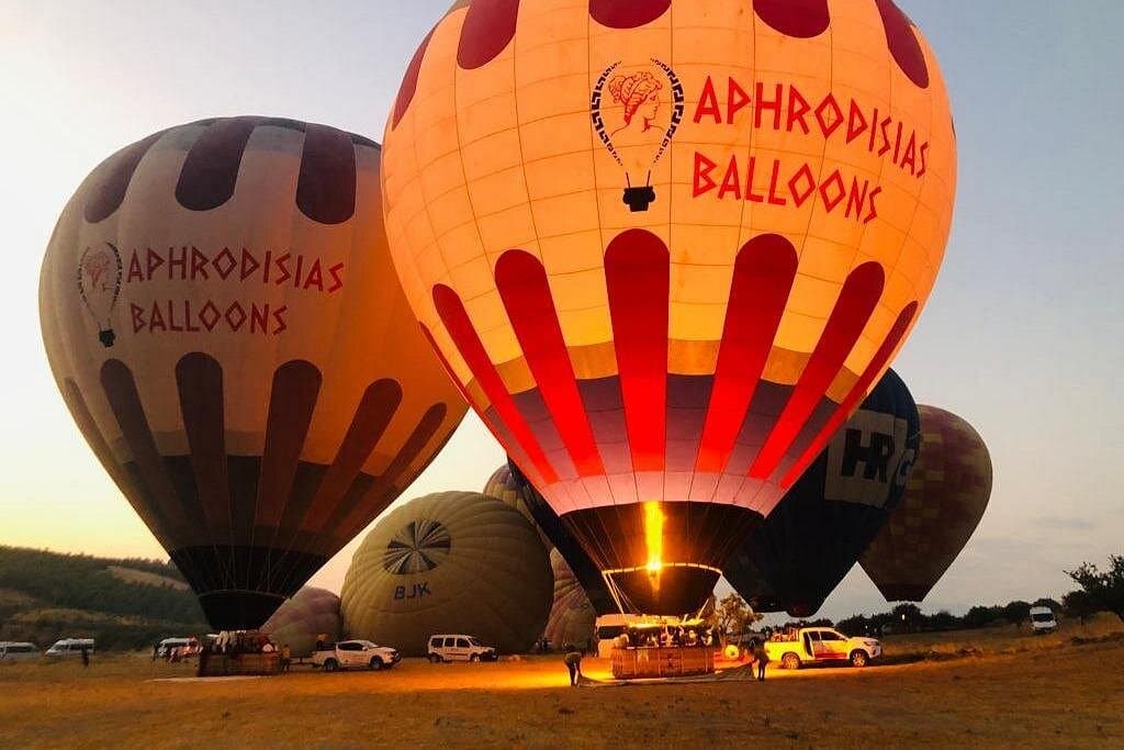 Pamukkale Hot Air Balloon Tour Over Travertines - Image 9