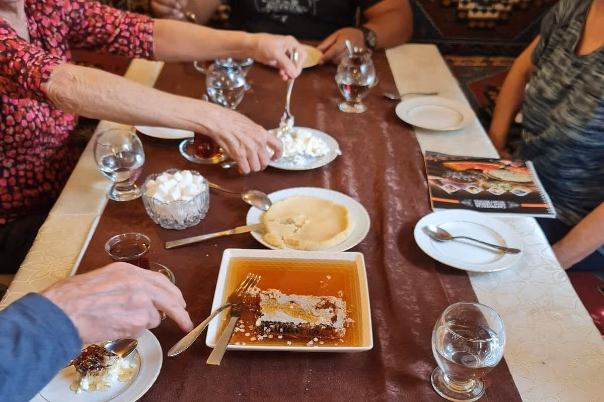 Cappadocia Honey Harvest Experience – Explore Beekeeping & Taste Organic Local Flavors - Image 10